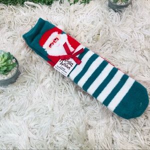 -🌸5/$25🌸NWT Two Pairs of Christmas Fuzzy Socks